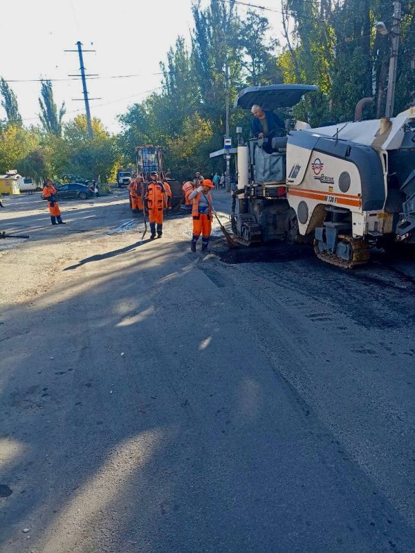 Михаил Меренков: Текущий ремонт дороги по улице Крепильщиков в Буденновском районе
