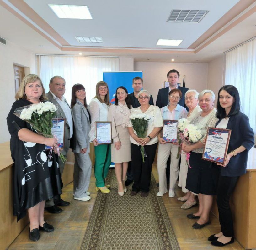 Поздравление династий педагогов