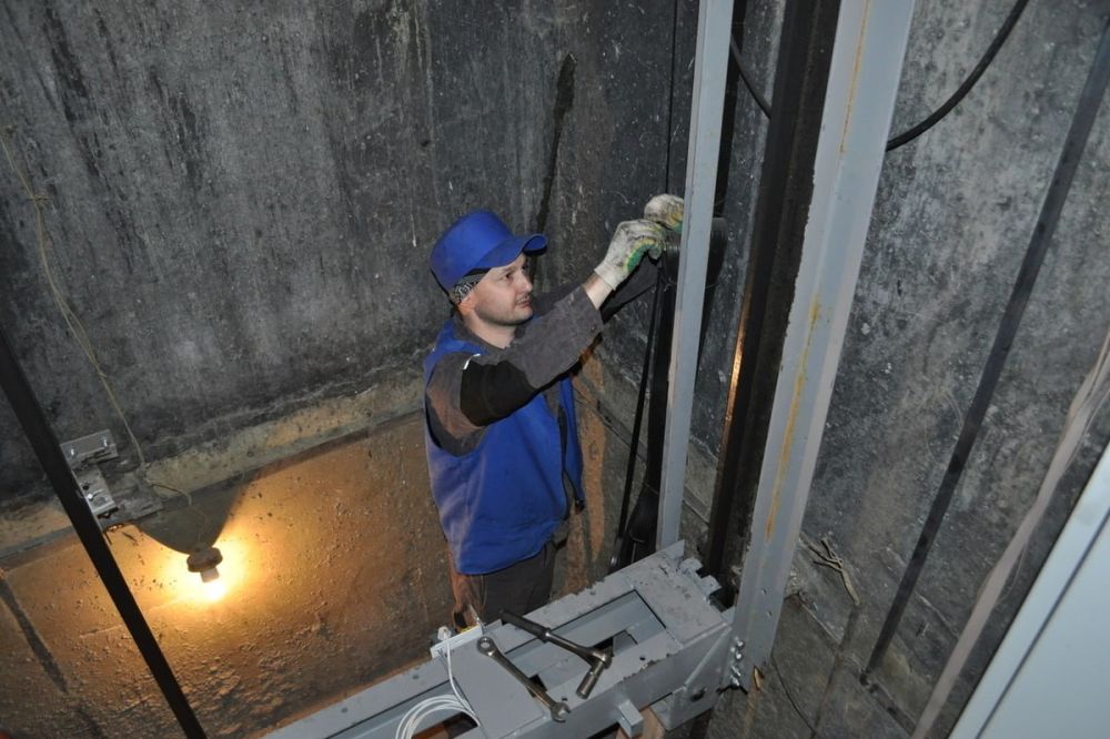 В Донецкой Народной Республике продолжается реализация Программы по замене лифтового оборудования