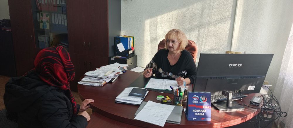 Юрий Будрин: Сегодня, 30 октября 2024 года, управляющий делами Управы Кировского внутригородского района Администрации городского округа Донецк ДНР Людмила Аринович провела личный прием граждан