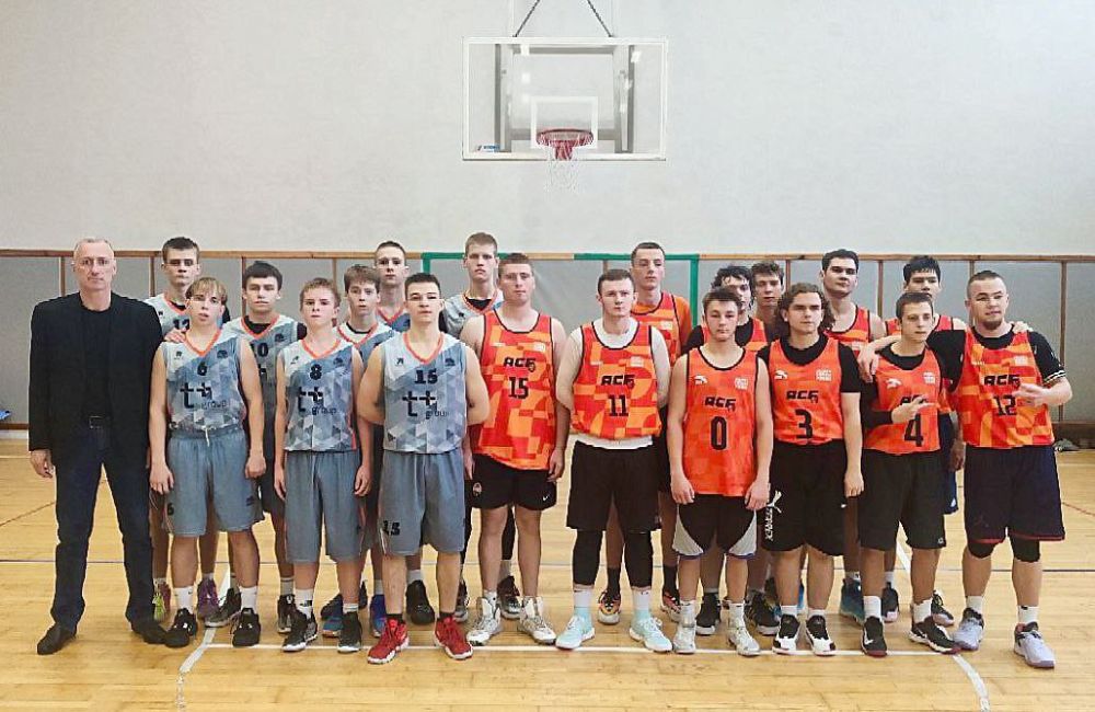 Юрий Мартынов: На выходных в рамках Всероссийской Межрегиональной Лиги стартовал Чемпионат Донецкой Народной Республики по баскетболу среди мужских команд "Межрегиональная любительская баскетбольная лига Донбасса"!