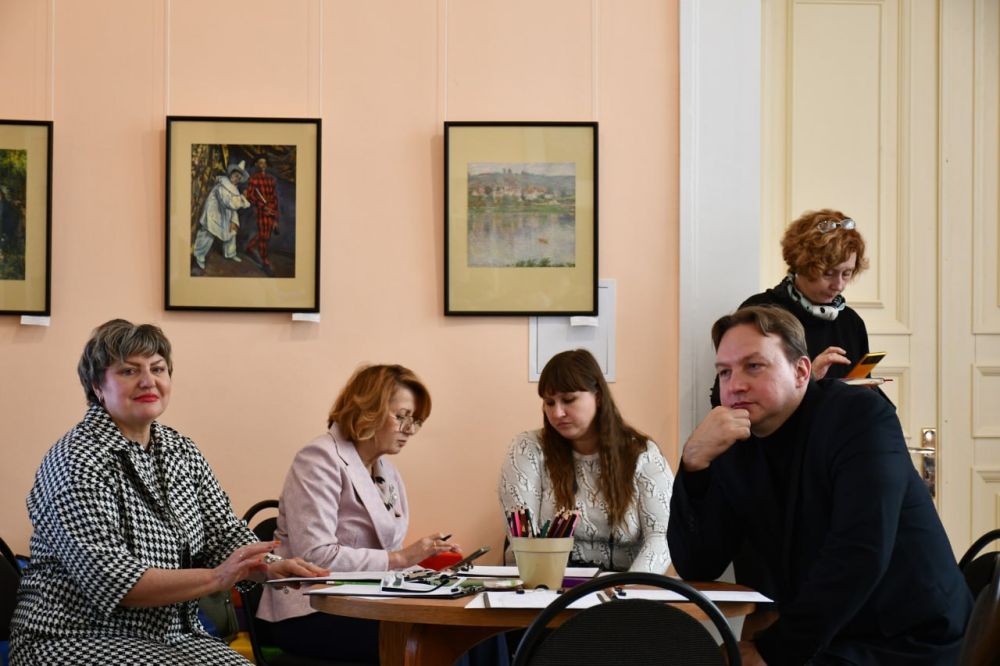 В Донецком художественном музее состоялся Всероссийский изобразительный диктант