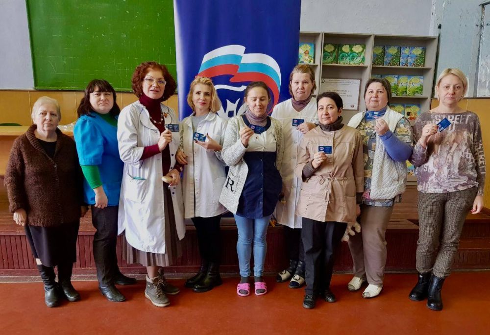 Михаил Меренков: Сегодня состоялось торжественное вручение Партийных билетов Всероссийской политической партии «Единая Россия»