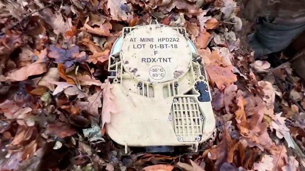 Саперы показали натовские магнитные мины, которые используют ВСУ