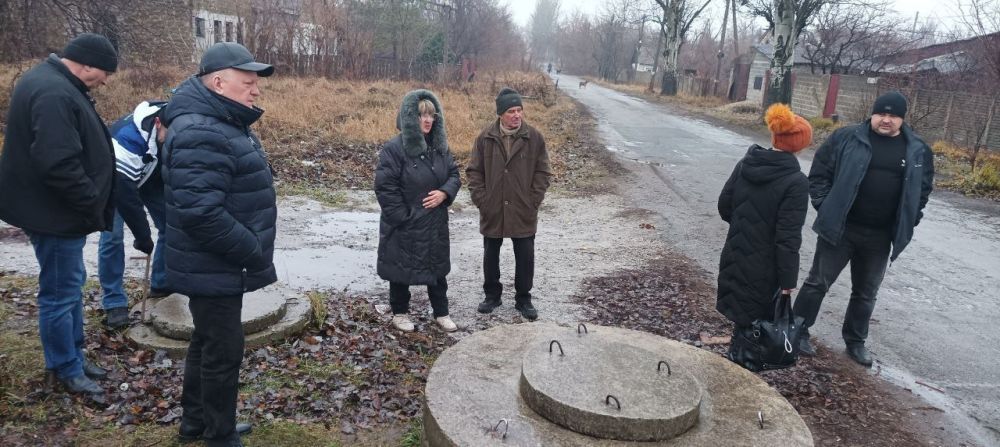 Наталья Бегуненко: В рамках проекта «УПРАВДОМ» партии «Единая Россия» организован комиссионный выезд в составе заместителя руководителя Управы Петровского внутригородского района Администрации городского округа Донецк Чуба...