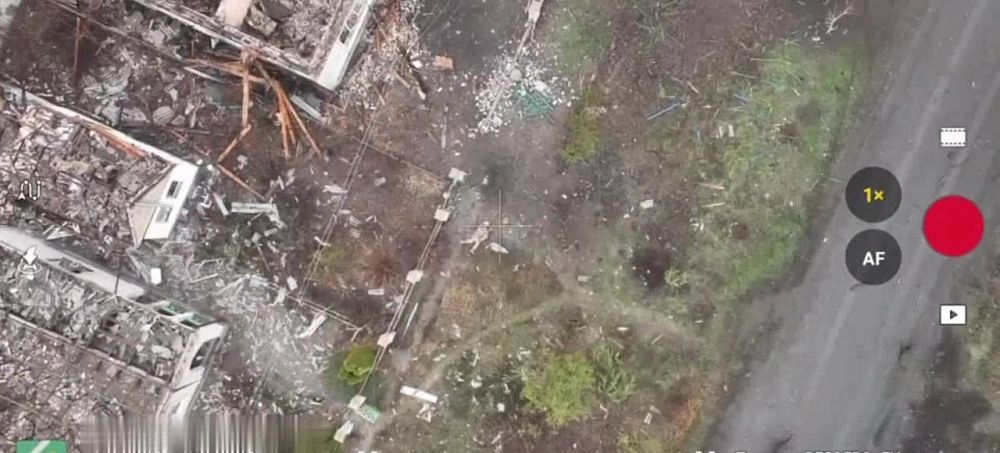 Чингис Дамбиев: Разведчики 37 отдельной гвардейской мотострелковой бригады ВС РФ из Бурятии "размотали" fpv-дронами очередной украинский бронеавтомобиль International MaxxPro с мангалом в н.п