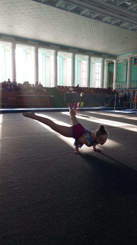 13-14 декабря в городе Донецке прошли Открытые Республиканские соревнования по спортивной акробатике «Новогодний марафон»