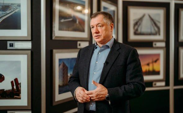 Дефицит рабочей силы в российской строительной отрасли по экспертным оценкам может составлять примерно 200-400 тыс