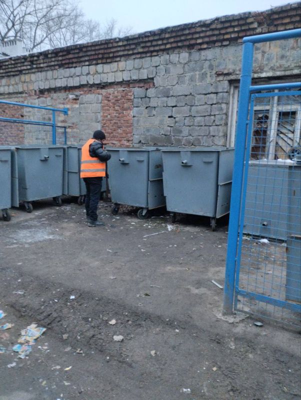 Елена Рязанцева: Сегодня, 17.01.2025 года, силами сотрудников жилищно-коммунальных предприятий Пролетарского внутригородского района г. Донецка были выполнены следующие работы: