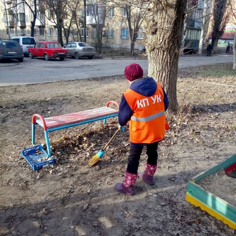 Михаил Меренков: Работы по уборке на придомовых территориях Буденновского района 22 января