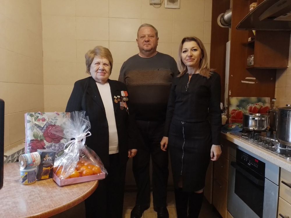 Юрий Будрин: Сегодня, 27 января 2025 года, в День полного освобождения Ленинграда от фашистской блокады, исполняющий обязанности руководителя Управы Кировского внутригородского района Администрации городского округа Донецк...