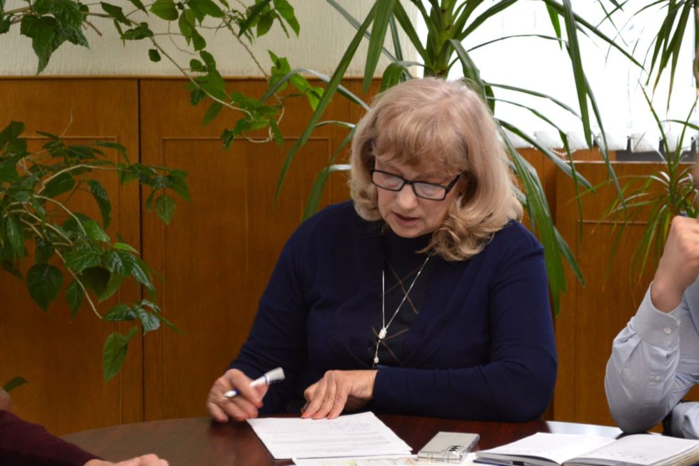 Татьяна Копылова: Сегодня в Управе Ворошиловского внутригородского района состоялось рабочее совещание по вопросу проведения работ по прокладке водовода по улице Артема от проспекта Комсомольский до ДМЗ