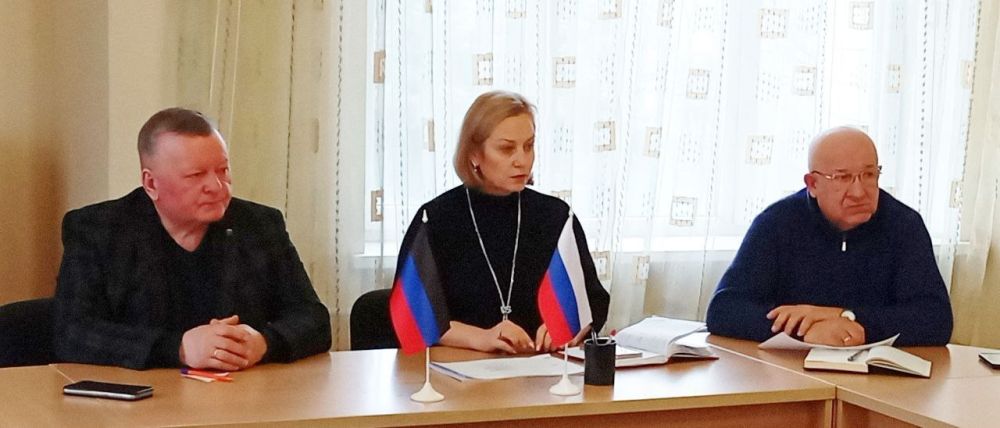 Наталья Бегуненко: В понедельник, 27 января, руководитель Управы Петровского внутригородского района Администрации городского округа Донецк Наталья Ивановна Бегуненко провела еженедельный прием граждан