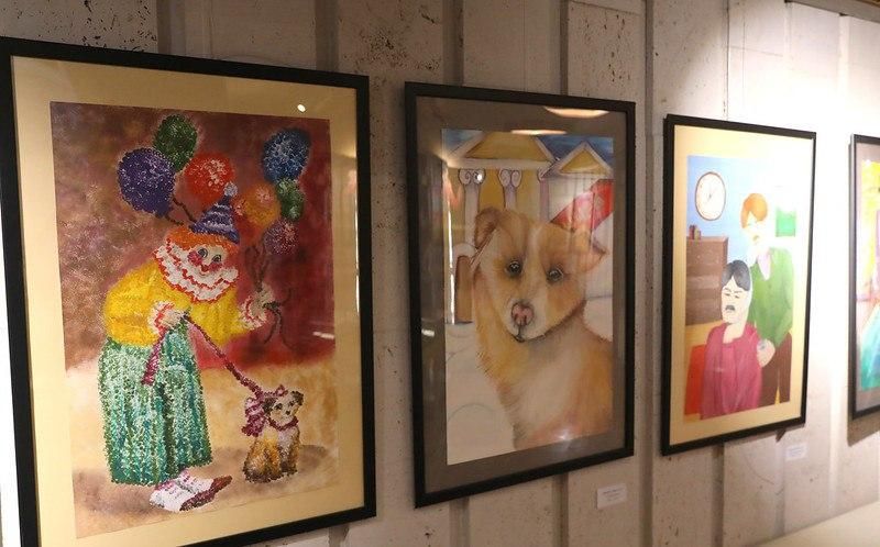 В Российской государственной детской библиотеке ко дню рождения Чехова открылась выставка работ учеников школ ДНР