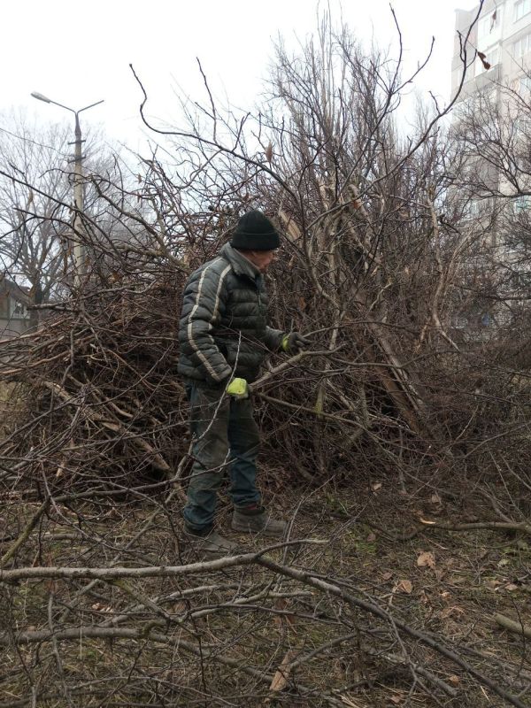 Наталья Бегуненко: Сотрудники коммунальных предприятий Петровского района присоединились к акции «Чистый четверг»