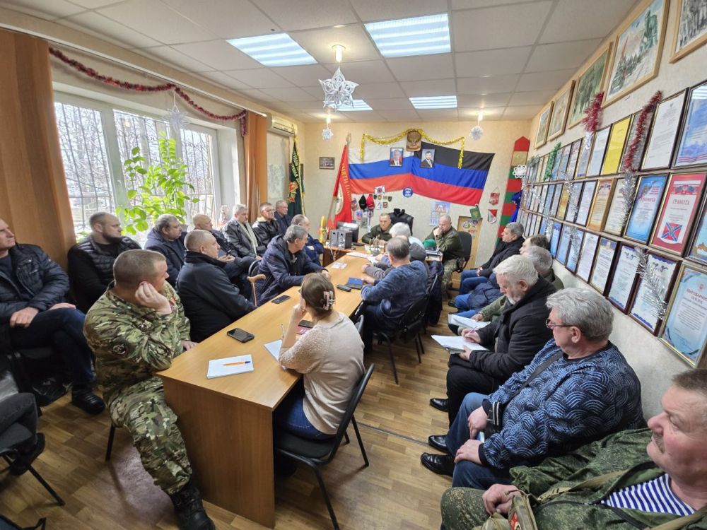 Дмитрий Огилец: 3. Провел расширеное правление Донецкой республиканской региональной организации "Российский союз ветеранов Афганистана и специальных военных операций"