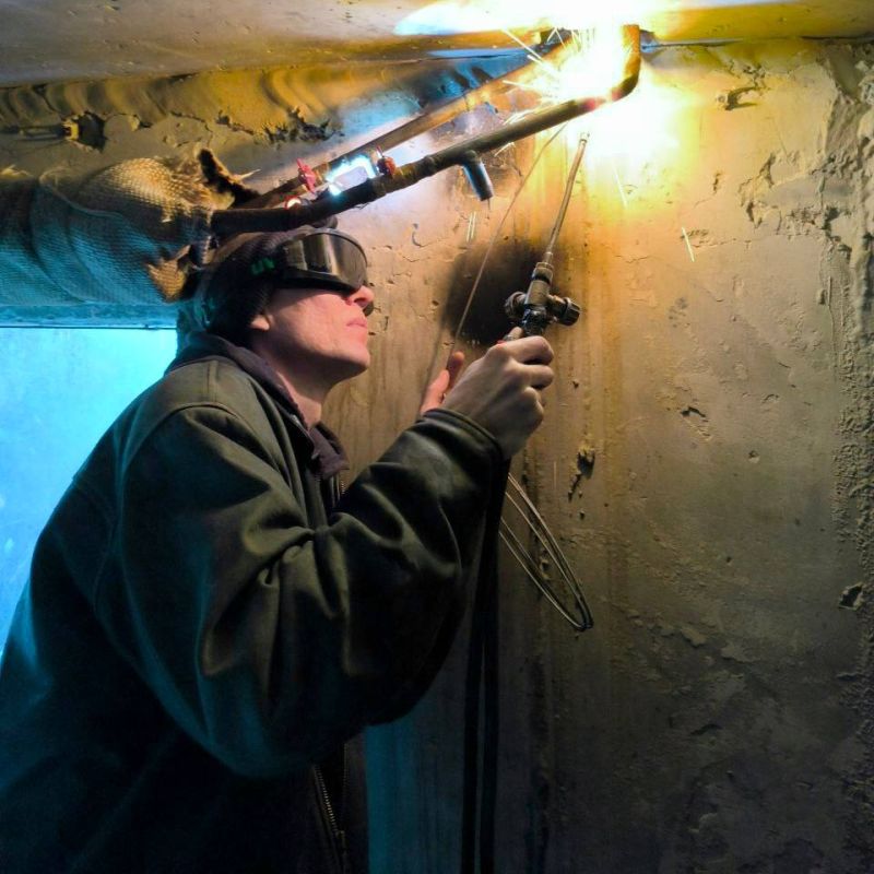 Михаил Меренков: Выполнение работ по ремонту жилого фонда жилищными организациями и подрядными бригадами шефа-региона в Буденновском районе 3 февраля