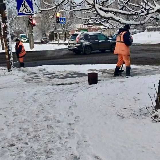 Михаил Меренков: МУП АГД «ДРСУ» выполняет работы по расчистке снега в микрорайоне «Заперевальная»