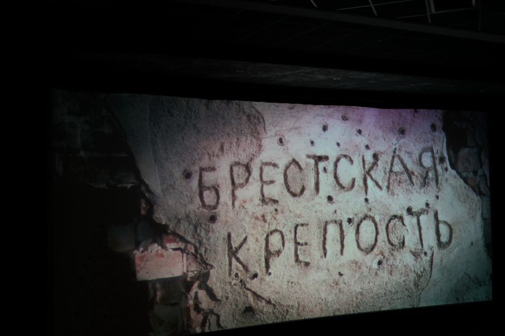 Олег Трофимов: В регионе дан старт кинопросветительской акции, посвященной 80-летию Великой Победы