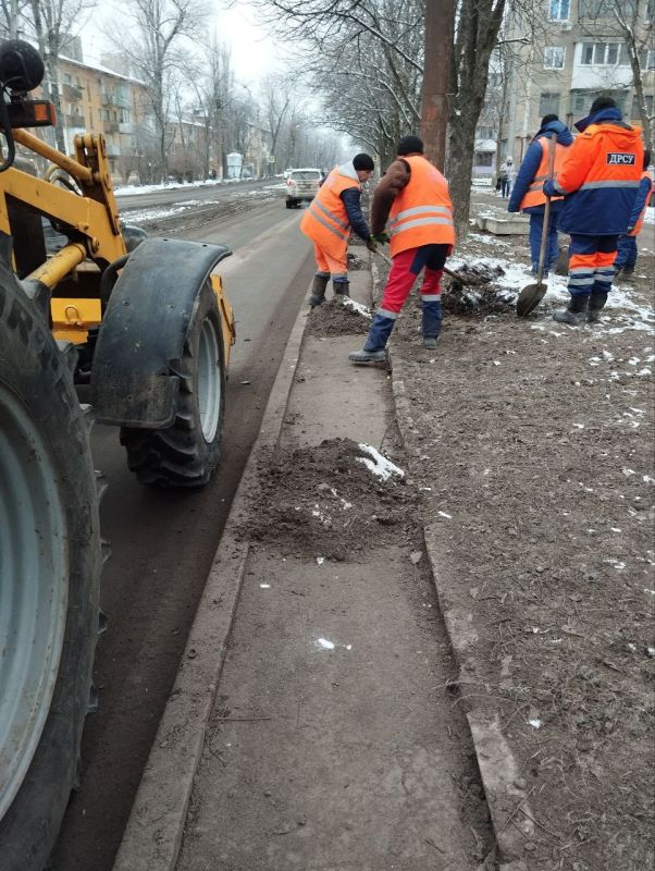 Елена Рязанцева: Сегодня, 06.02.2025 года, силами сотрудников жилищно-коммунальных предприятий Пролетарского внутригородского района г. Донецка были выполнены следующие работы: