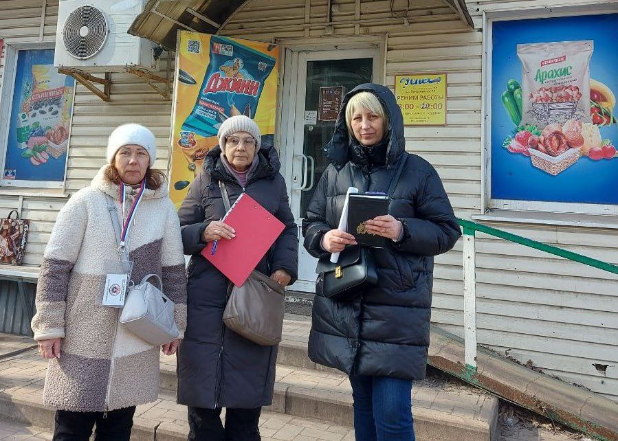 Иван Адамец: Представители Народного контроля и Управы Куйбышевского внутригородского района провели рейд по магазинам в Куйбышевском районе