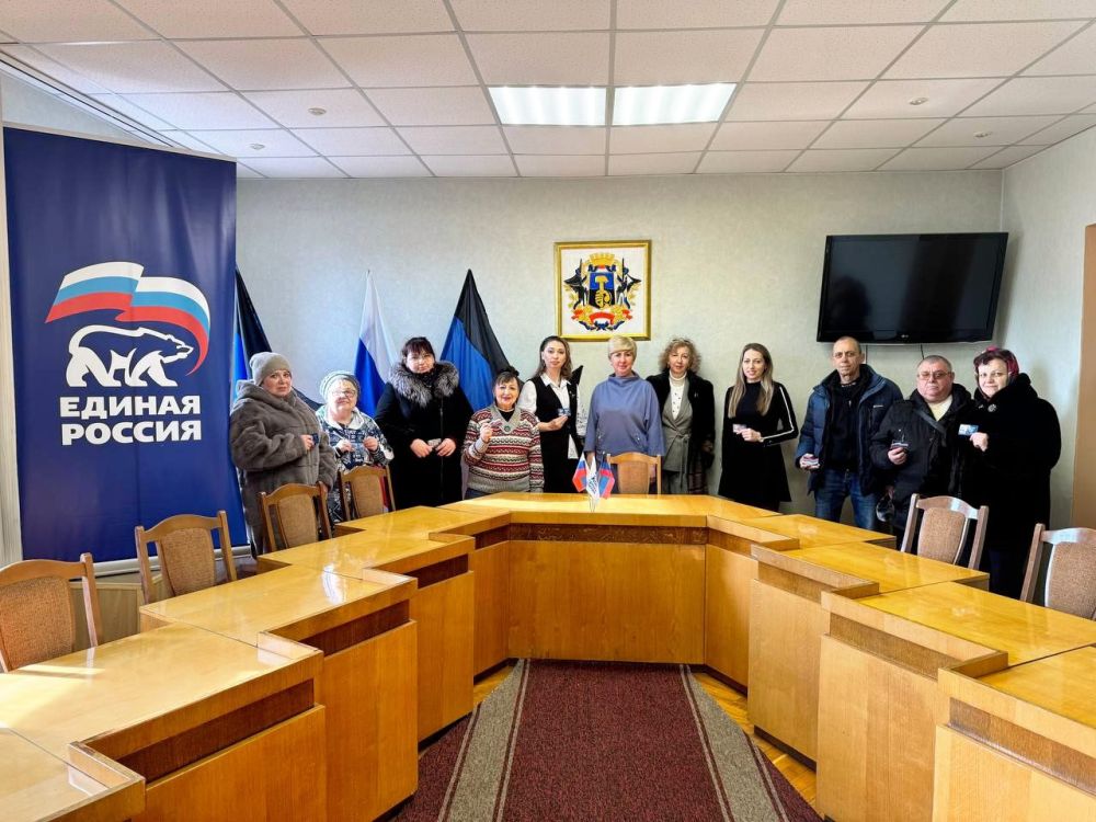 Единая Россия - быть вместе с лидЕРами!