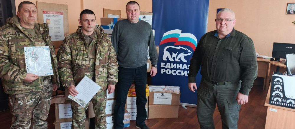 Юрий Будрин: Сегодня, 19 февраля, в преддверии Дня защитника Отечества, в рамках проекта "Герои", реализуемого Всероссийской политической партией Единая Россия, руководитель Управы Кировского внутригородского района...