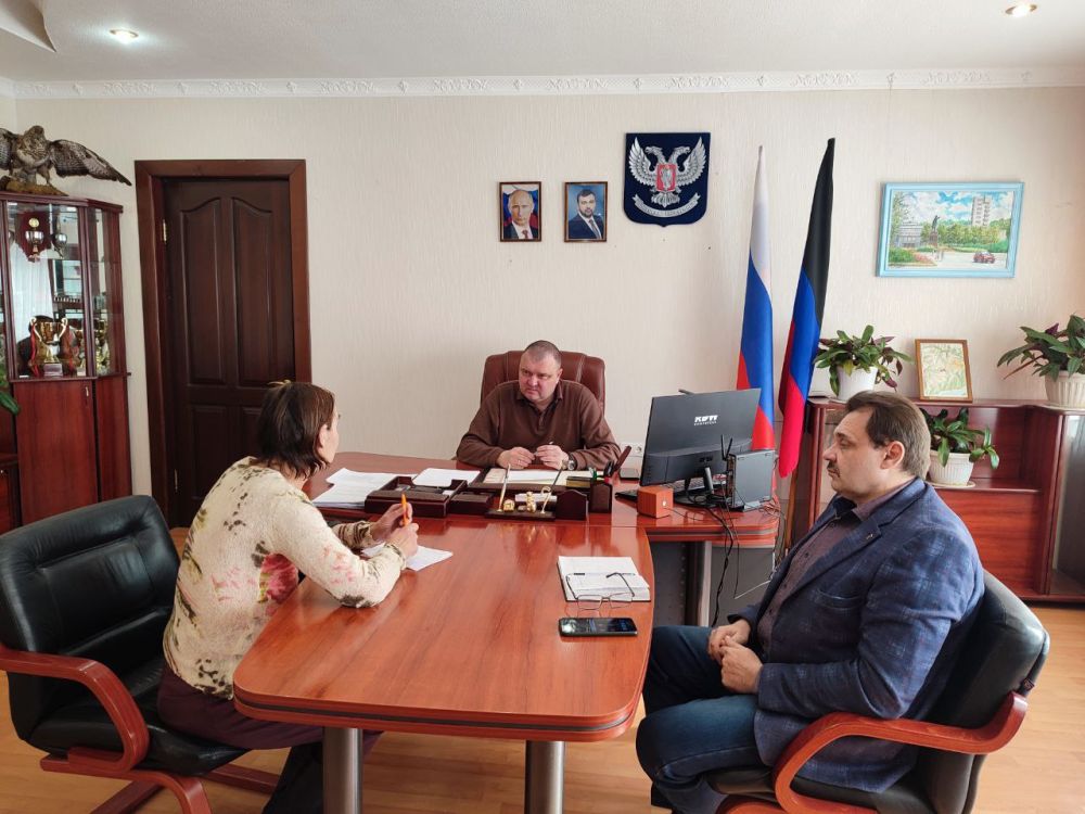 Юрий Будрин: Сегодня, 03 марта 2025 года, руководитель Управы Кировского внутригородского района Администрации городского округа Донецк ДНР Алексей Дмитрюк провел личный прием граждан