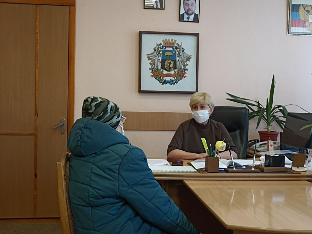 Елена Рязанцева: Сегодня, 3 марта, провела личный прием граждан