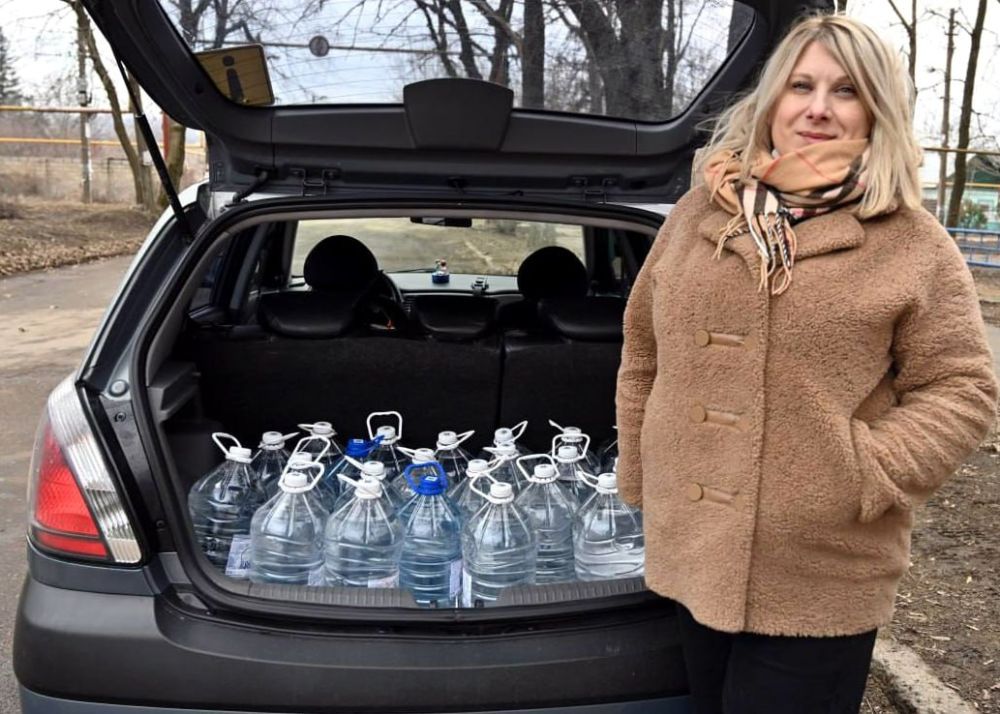 Иван Адамец: В рамках акции «Эстафета Добра», сектором по делам молодежи, культуры и спорта Управы Куйбышевского внутригородского района была оказана помощь для пожилых и маломобильных граждан