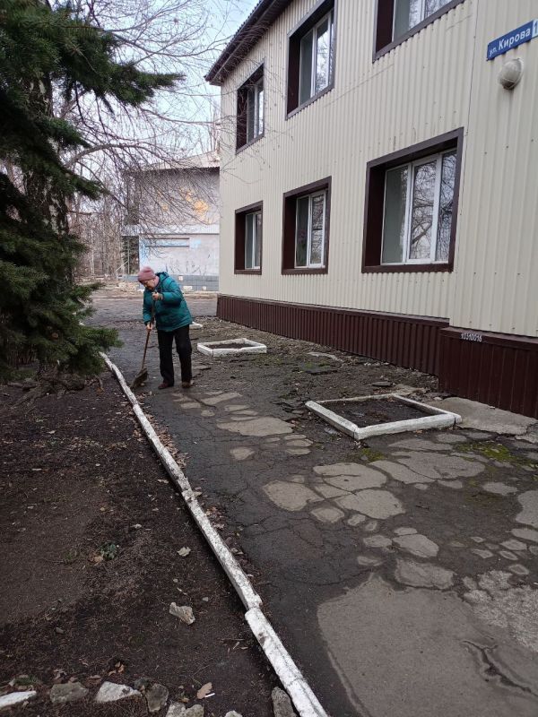 Юрий Будрин: Сегодня, 06.03.2025, в рамках проекта «Городская среда», реализуемого Всероссийской политической партией Единая Россиясотрудники ООО "Текстильщик - 2015" и МБУ ДО "Школа искусств № 7" приняли участие в...