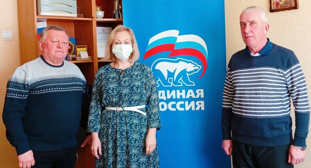 Наталья Бегуненко: В четверг, 6 марта, руководитель Управы Петровского внутригородского района Администрации городского округа Донецк Бегуненко Наталья Ивановна провела встречу с трудовым коллективом МБУ «Территориальный...