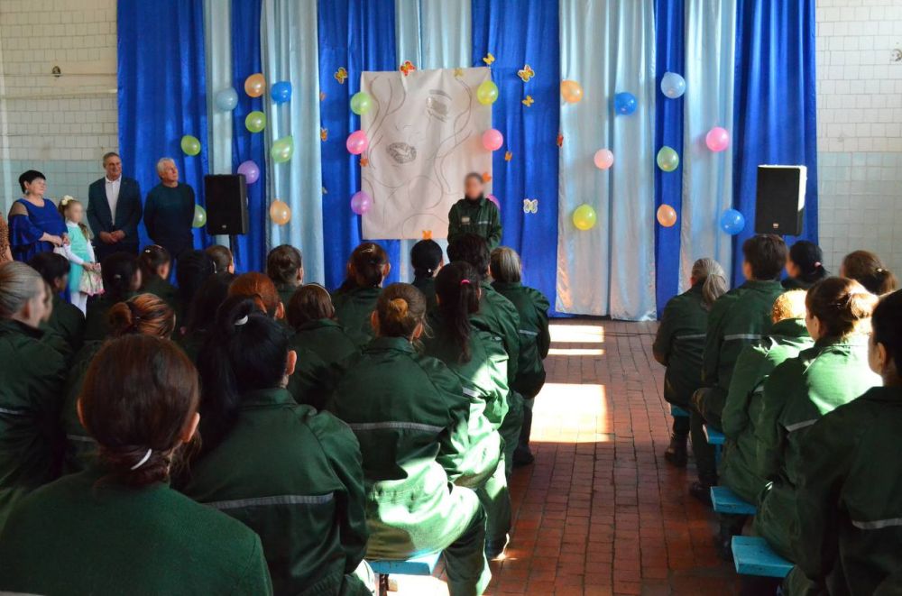 В ИК-10 состоялся праздничный концерт для осужденных женщин