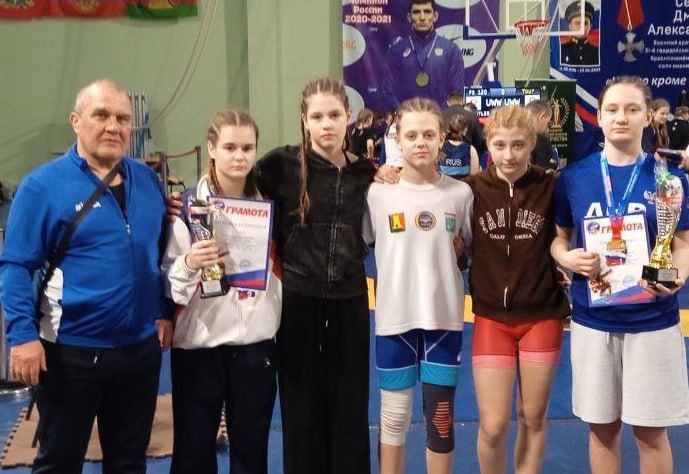 С 3 по 5 марта в Брянске прошли Всероссийские соревнования по вольной борьбе на призы РФСО "Локомотив"