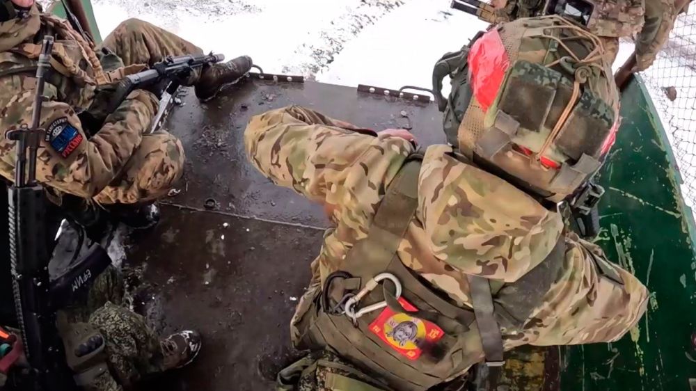 Штурмовики уничтожили укрепрайоны ВСУ в районе Великой Новоселки