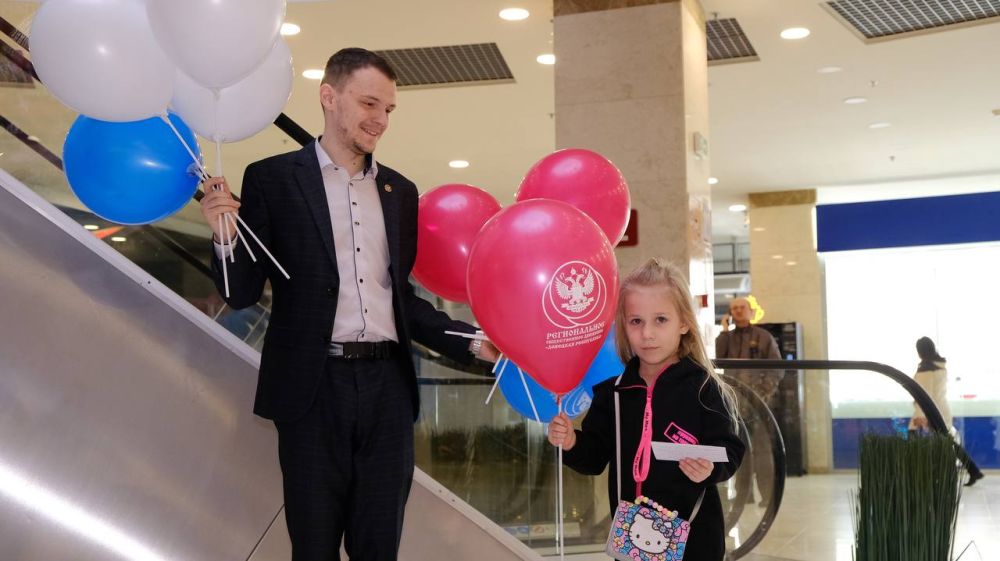 Музыка и открытки для прекрасных женщин