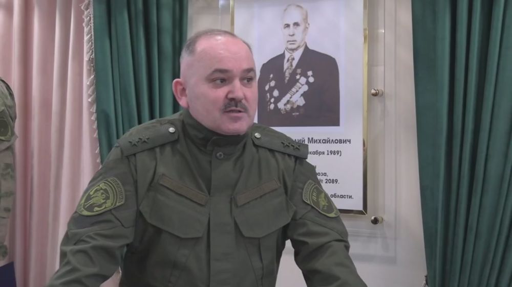 12345Министр внутренних дел по Донецкой Народной Республике наградил женщин-правоохранителей