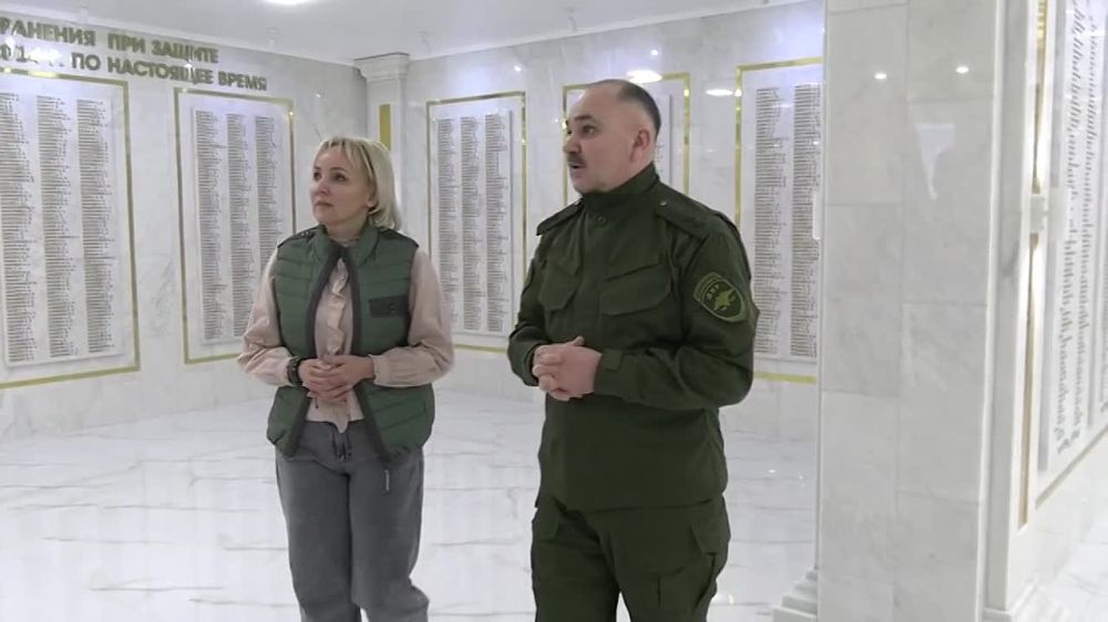 Министр внутренних дел по ДНР провел встречу с врио губернатора ЕАО