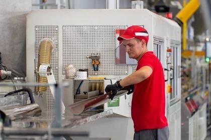 Донецк и Макеевка обеспечивают более 60% производства товаров и услуг в ДНР