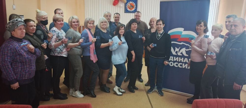 Юрий Будрин: Сегодня, 11 марта 2025 года, состоялось торжественное вручение Партийных билетов Всероссийской политической партии Единая Россия