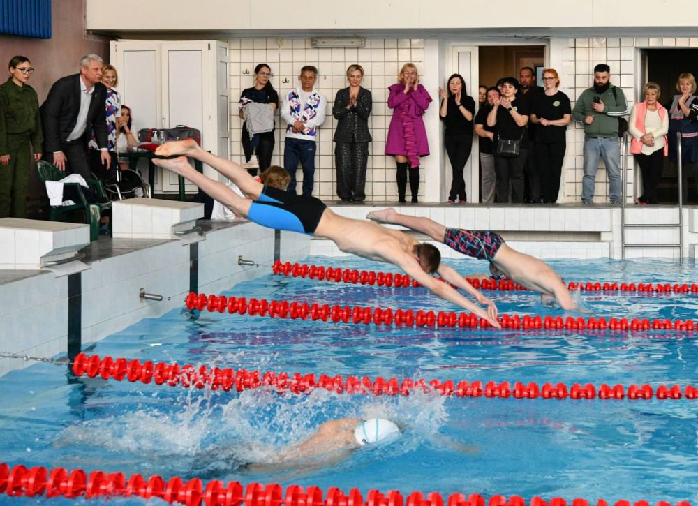 «Событие, которого ждали несколько лет»: Плавательный бассейн заработал в спортивном комплексе «Кировец» в Донецке