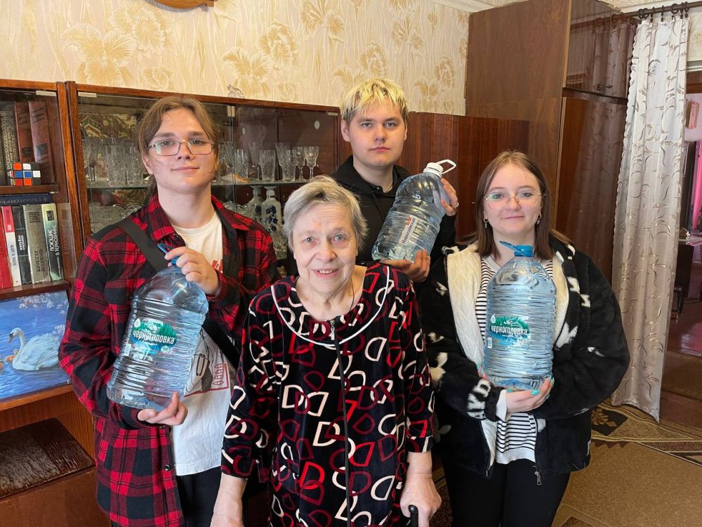 Елена Рязанцева: Акция «Эстафета добра» в Пролетарском районе продолжается!