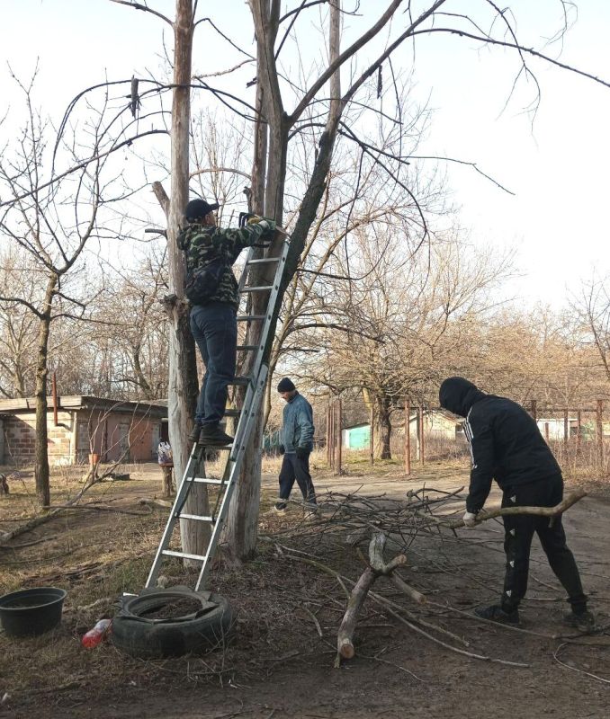 Наталья Бегуненко: Сотрудники коммунальных предприятий Петровского района присоединились к акции «Чистый четверг»