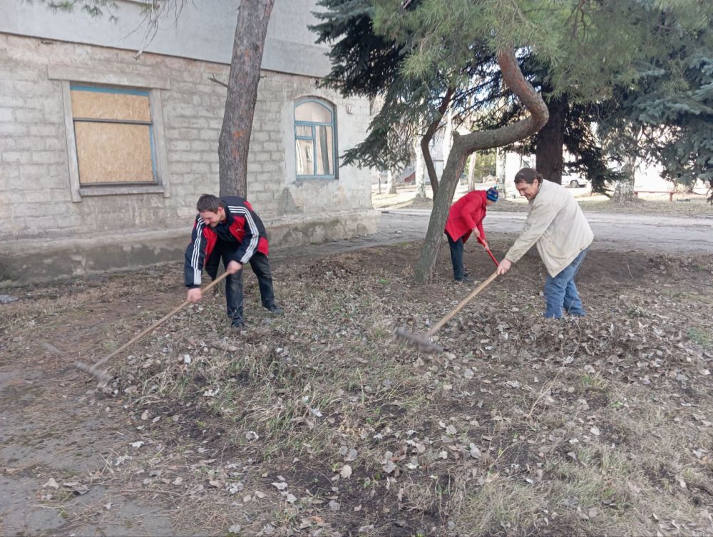 Юрий Будрин: Управа Кировского района Администрации выражает огромную благодарность всем неравнодушным жителям Кировского района г. Донецка за активное участие в общереспубликанском субботнике!