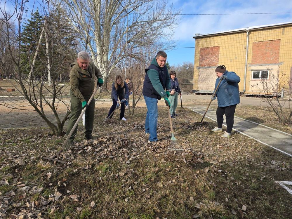 Олег Трофимов: В Старобешево принял участие в Общереспубликанском субботнике