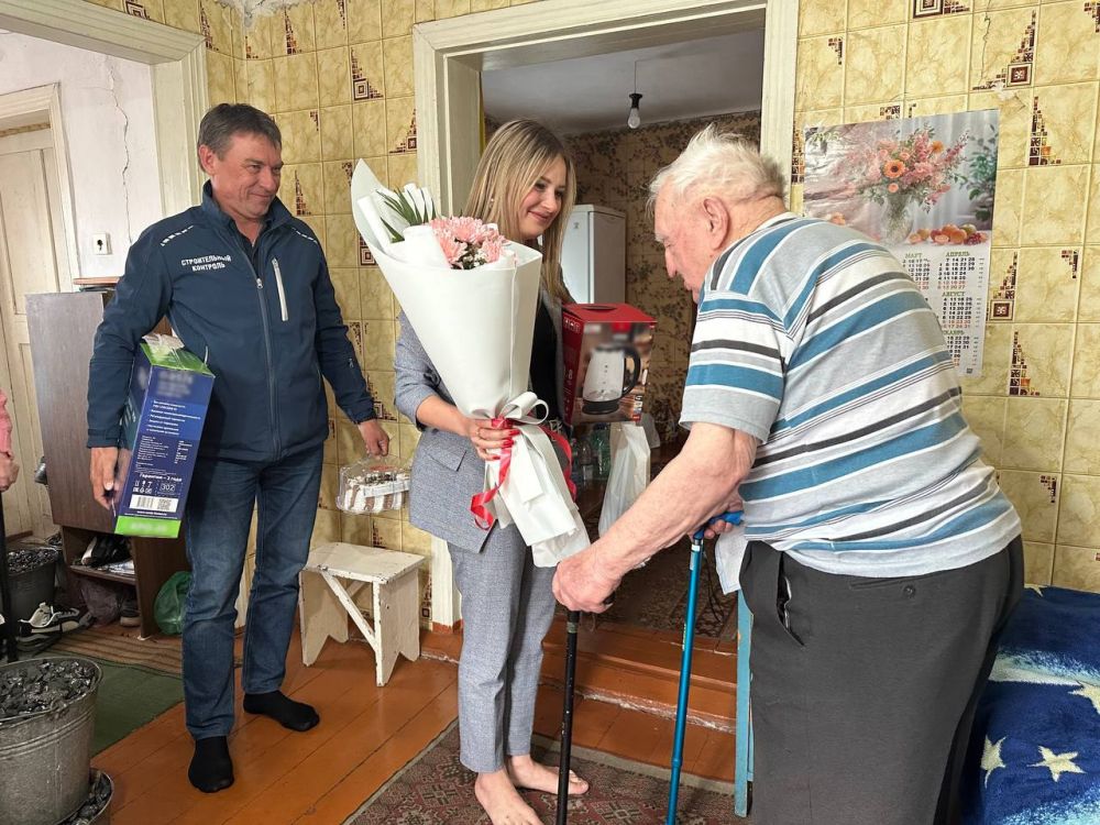 С заботой о ветеранах: Росреестр по ДНР поддерживает заслуженных фронтовиков