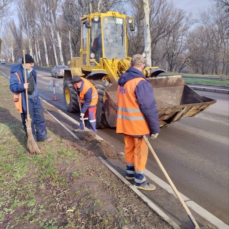 Михаил Меренков: МУП АГД «ДРСУ» выполняет работы в Будённовском районе