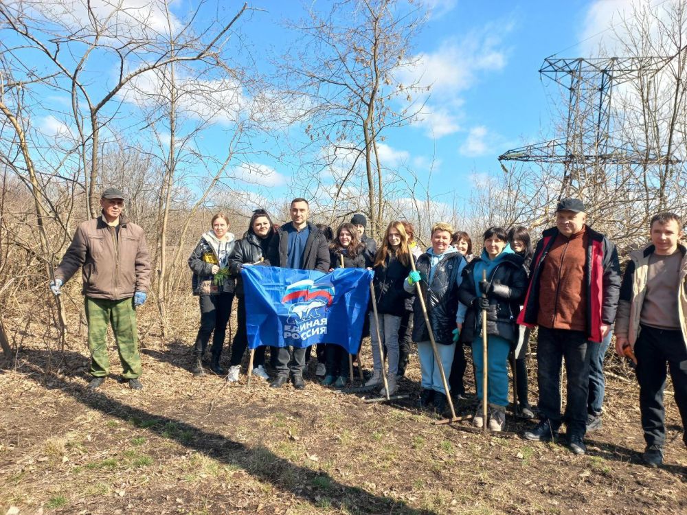 Елена Рязанцева: В рамках проекта Всероссийской политической партии «Единая Россия» «Городская среда», в Пролетарском районе прошла акция "Чистый четверг"