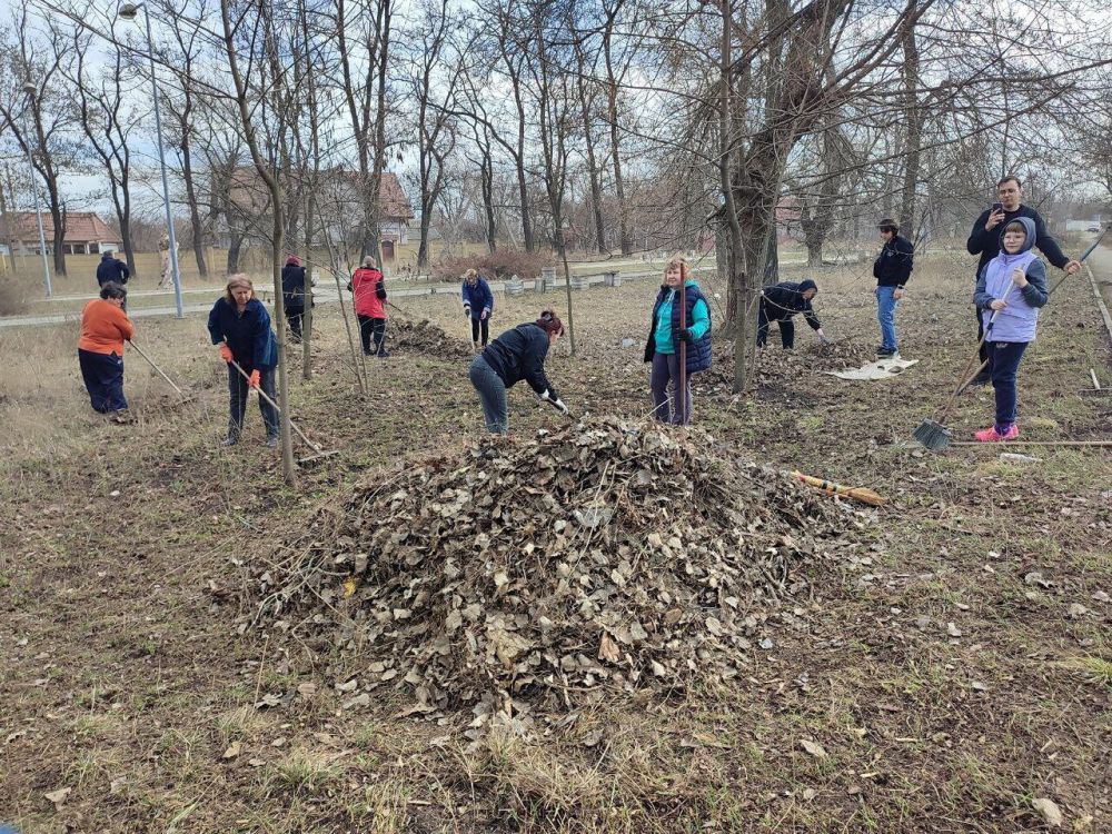 Юрий Будрин: В субботнике приняли активное участие неравнодушные жителям Кировского района г. Донецка!