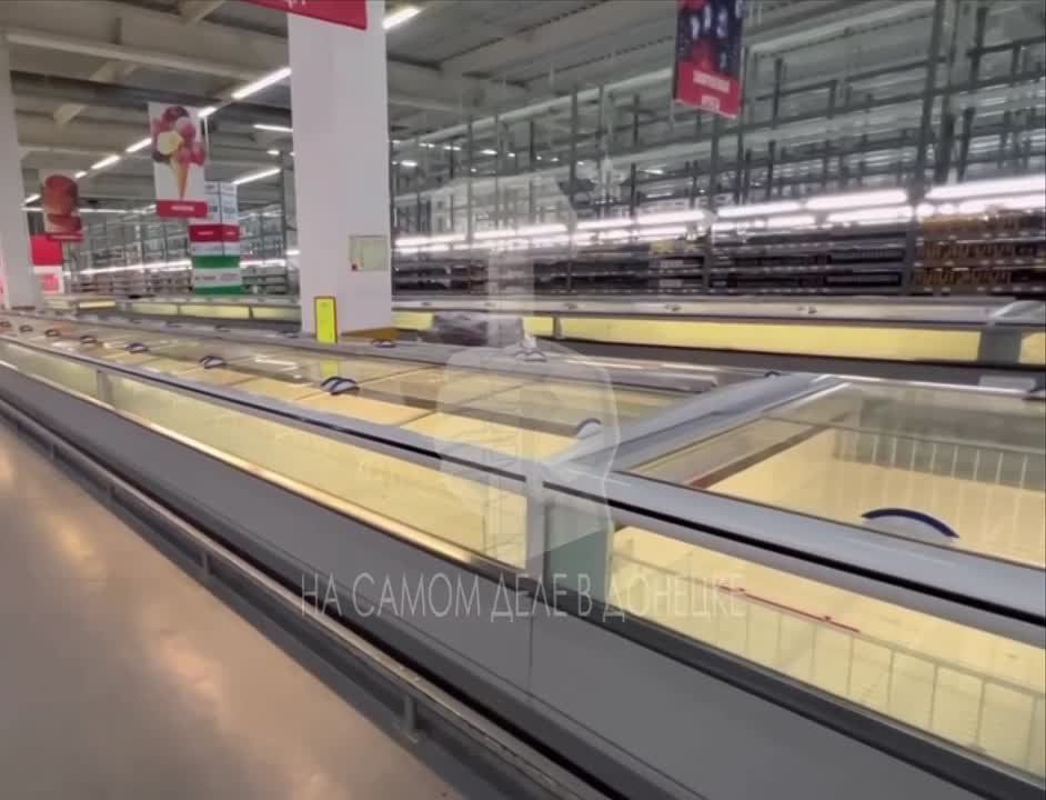 Супермаркет «Манна» на Широком в Донецке завершает свою работу